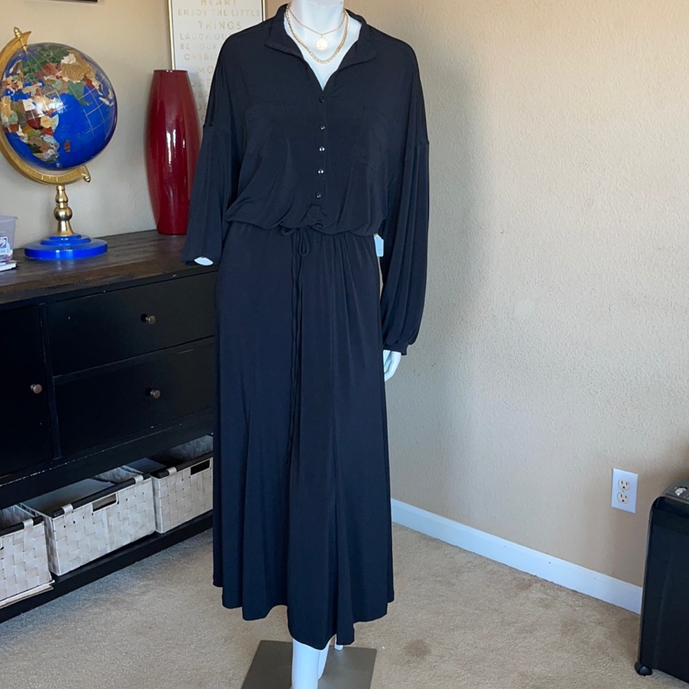 Long pull on max dress. You HAVE to buy this dress